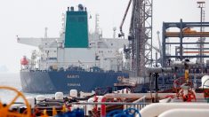 Golfe: la Ve Flotte américaine a reçu deux appels de détresse de navires « attaqués » (communiqué)