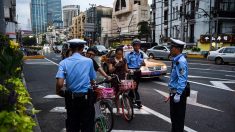 Un sauvetage policier vire en persécution: une femme dans un accident de vélo arrêtée et emprisonnée pour sa foi