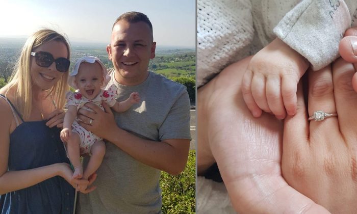 Sur la photo de droite : le 20 avril 2019, Kym Brown (à gauche) ; le plus petit nouveau-né du Royaume-Uni, Isabella (au centre) ; et Ryan Evans (à droite). Les parents d'Isabella se sont engagés. (Ryan Evans/Facebook)