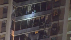 Un homme grimpe 15 étages pour sauver sa mère d’un incendie