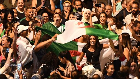 Débordements après la qualification de l’Algérie : une ancienne gagnante de Secret Story prise à partie avec sa petite fille
