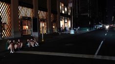 New York : brève panne d’électricité géante, Times Square dans le noir