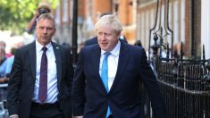 Boris Johnson, chantre du Brexit, obtient les clefs de Downing Street