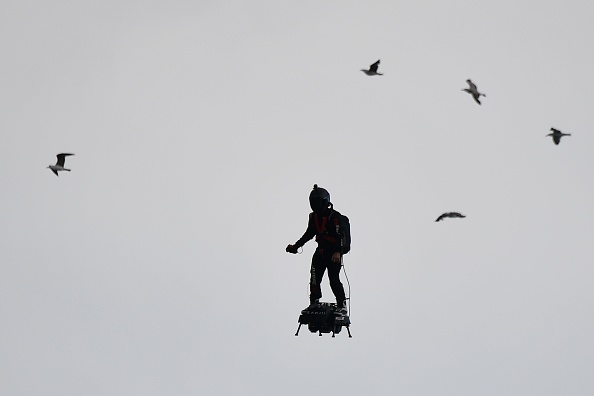 Franky Zapata, "l'homme volant". (Photo :  ALBERTO PIZZOLI/AFP/Getty Images)