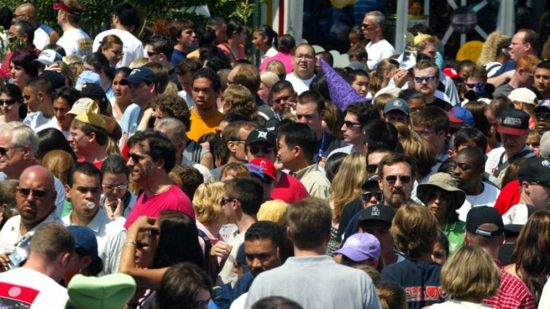 Une foule au Disneyland de Anaheim, Californie (Matthew Simmons/Getty Images)