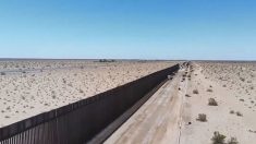 Un drone de la patrouille frontalière des États-Unis dévoile 96km du nouveau mur américano-mexicain