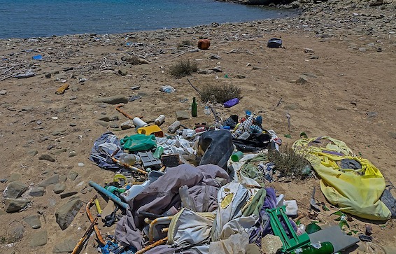 Une ancienne décharge, à l'origine une propriété du BTP, déverse "entre 30 et 80 m3 par an" de déchets dans la mer. (Photo d'illustration : Pixabay).