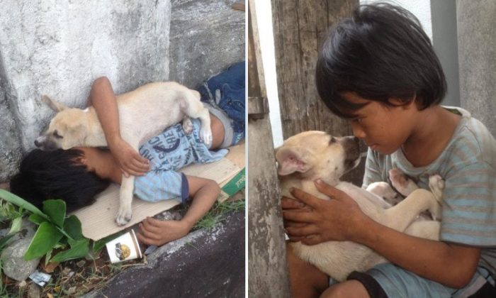 Rommel Quiminales, un garçon de 11 ans sans abri, et son chiot, Badgi, survivent dans les rues de Quezon City, aux Philippines. (Facebook | Maria Kabs)