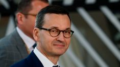 Pologne: tradition et Etat providence au programme des conservateurs aux législatives d’octobre