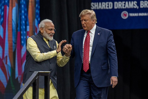 La participation dimanche de Donald Trump à un grand meeting à Houston en l'honneur du Premier ministre indien Narendra Modi n'augure rien de bon pour le Pakistan. Photo de Sergio Flores / Getty Images.