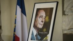 Les Français rendent un hommage populaire à Jacques Chirac