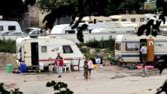 Hauts-de-Seine : il creuse une tranchée autour d’un camp de Roms pour les empêcher de s’installer « sur tous les terrains encore libres »