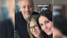 Des comédiens de la série «Friends» se réunissent pour un rare selfie, et le résultat est parfait