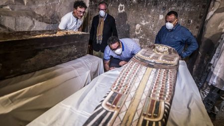 À Louxor, trente sarcophages de plus de 3.000 ans