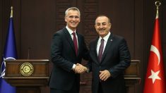 Syrie: en Turquie, le chef de l’Otan exhorte Ankara à agir « avec retenue »