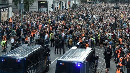 Nouvelle manifestation indépendantiste sous tension à Barcelone