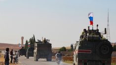 Syrie: les Kurdes quittent leurs positions, les Russes patrouillent
