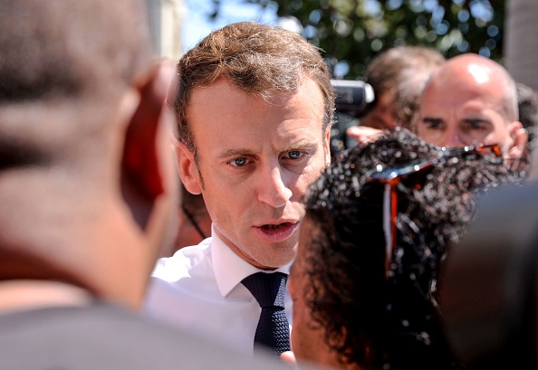 Emmanuel Macron en visite à La Réunion. (Photo : Richard BOUHET / AFP) (Photo by RICHARD BOUHET/AFP via Getty Images)