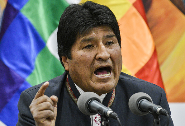 -Evo Morales, président de la Bolivie et candidat à la présidentielle, prend la parole lors d'une conférence de presse à la Casa Grande del Pueblo à La Paz le 24 octobre 2019. Photo par AIZAR RALDES / AFP via Getty Images.