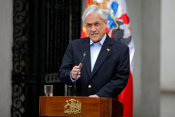 Le président chilien, Sebastian Pinera, s’adresse à la nation à Santiago, le 26 octobre 2019. (Photo : PEDRO LOPEZ/AFP via Getty Images)