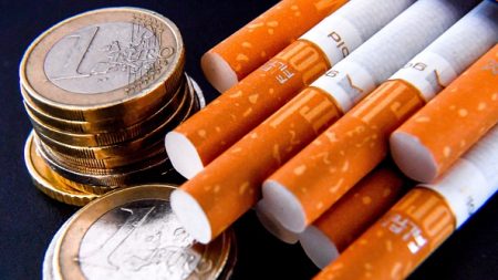 Le paquet de cigarettes à 10 euros fin 2020