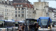 Caen : déjà condamné pour escroquerie, un migrant togolais jugé pour le viol d’une jeune femme abordée dans le tramway