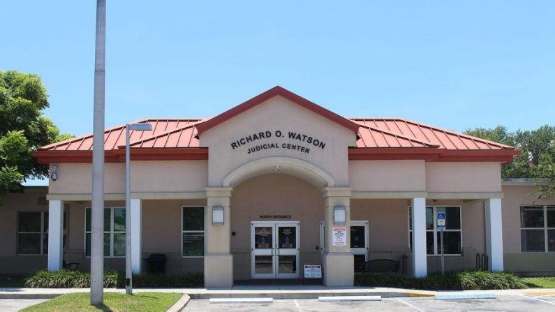 Palais de justice du Comté Johns, Comté St. Johns, Floride (Michael Rivera/Wiki Commons[CC BY 4.0 (ept.ms/2htXG3C)])) 
