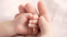Un bébé sourd atteint de trisomie entend la voix de maman pour la première fois – c’est incroyable !