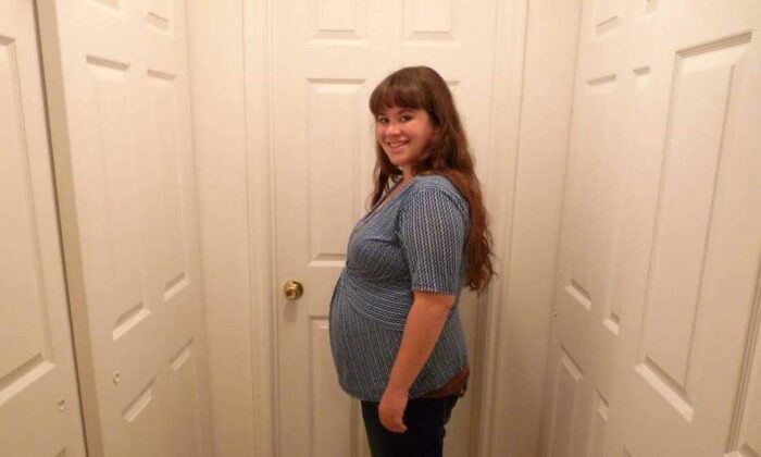 Emily Adams enceinte de 20 semaines. (Avec l'aimable autorisation d'Emily Adams)