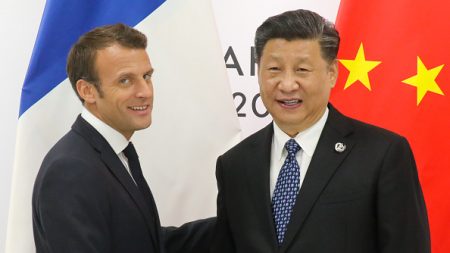 Emmanuel Macron retourne en Chine pour inaugurer un centre Pompidou et signer une quarantaine de contrats avec le régime chinois