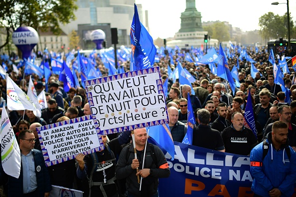 La "marche de la colère"  par la police à Paris, le 2 octobre 2019. (Photo : MARTIN BUREAU / AFP) 