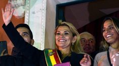 Bolivie: la sénatrice Añez présidente par intérim, Morales dénonce un « coup d’Etat »