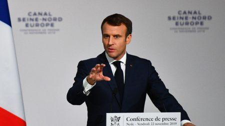 Emmanuel Macron réduit les grévistes du 5 décembre à la seule défense des « régimes spéciaux »