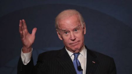 Joe Biden, un « chien enragé » qu’il faut « battre à mort », selon Pyongyang