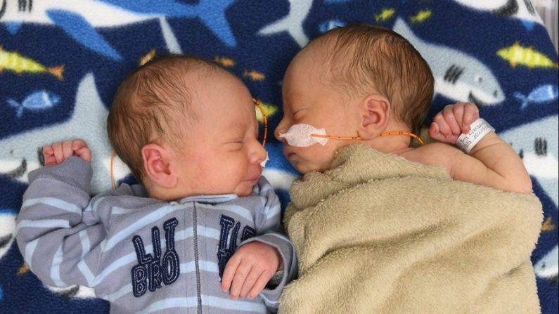 Douze paires de jumeaux sont nées cette semaine à l'hôpital Saint Luke's à Kansas City, Missouri. (Avec l'aimable autorisation de Helen Ransom/Faces You Love)