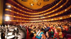 Les consulats chinois font pression sur les théâtres pour annuler les représentations de Shen Yun