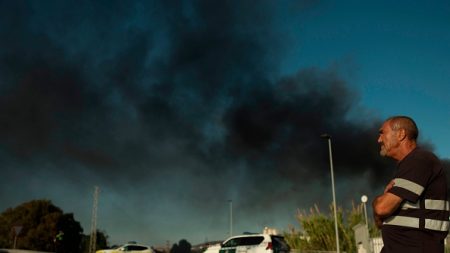 Espagne : incendie dans une usine spécialisée dans le recyclage de solvants et de déchets industriels