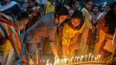 Inde : une femme victime de viol est brûlée vive alors qu’elle se rendait au tribunal pour témoigner