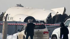 Un avion kazakh s’écrase, 12 morts et des dizaines de survivants