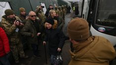 Kiev et les séparatistes pro-russes échangent leurs prisonniers