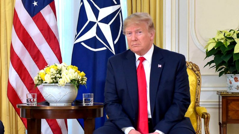 Le président Donald Trump avant la réunion de l'OTAN à Watford, en Angleterre, le 3 décembre 2019. (Document de l'OTAN via Getty Images)