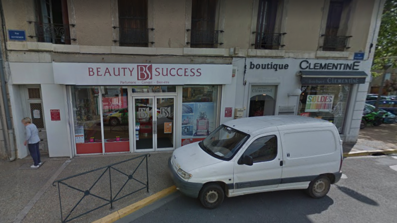 Vue de la devanture de la parfumerie Beauty Success rue Guynemer, à Lézignan-Corbières. Crédit : Google Maps.