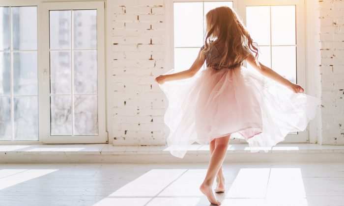 Nous dansons pour le plaisir et pour élever l'esprit, ce qui explique pourquoi la danse peut être thérapeutique. (Illustration - Shutterstock)