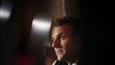 Paris : Emmanuel Macron évacué d’une salle de spectacle sous les huées des manifestants