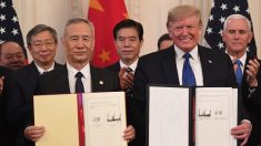 Trump signe un accord commercial « historique » avec la Chine