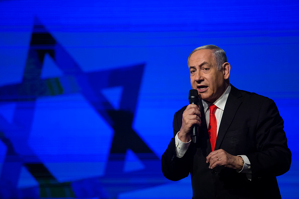 -Le Premier ministre israélien, Benjamin Netanyahu lors de son discours lors d'un rassemblement de campagne du Likoud le 21 janvier 2020 à Jérusalem, Israël. Photo par Amir Levy / Getty Images.