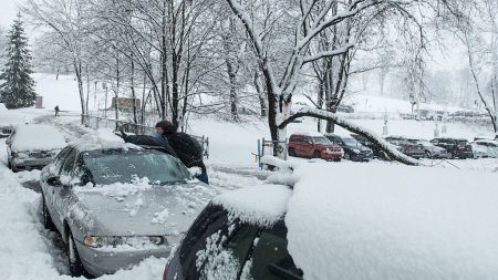 [Vidéos] Canada: Saint-Jean de Terre Neuve ensevelie sous la neige en une nuit à cause d’un puissant blizzard