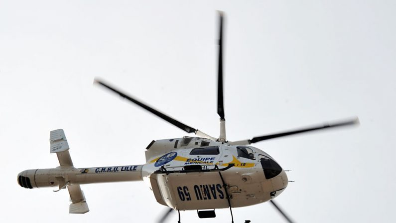 Illustration. Hélicoptère du samu (PHILIPPE HUGUEN/AFP via Getty Images)