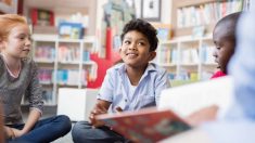 Un projet de loi du Missouri prévoit des amendes ou des peines de prison pour les bibliothécaires qui donnent aux enfants du «matériel sexuel inapproprié à leur âge»