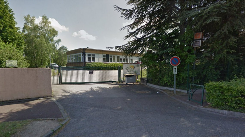 
Le lycée Léonard de Vinci à Villefontaine où est scolarisée la jeune fille. (Google Maps)
